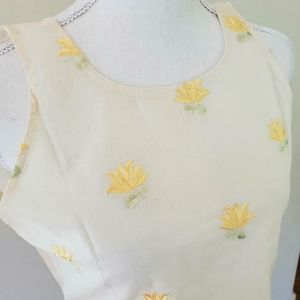 Embroidered  top